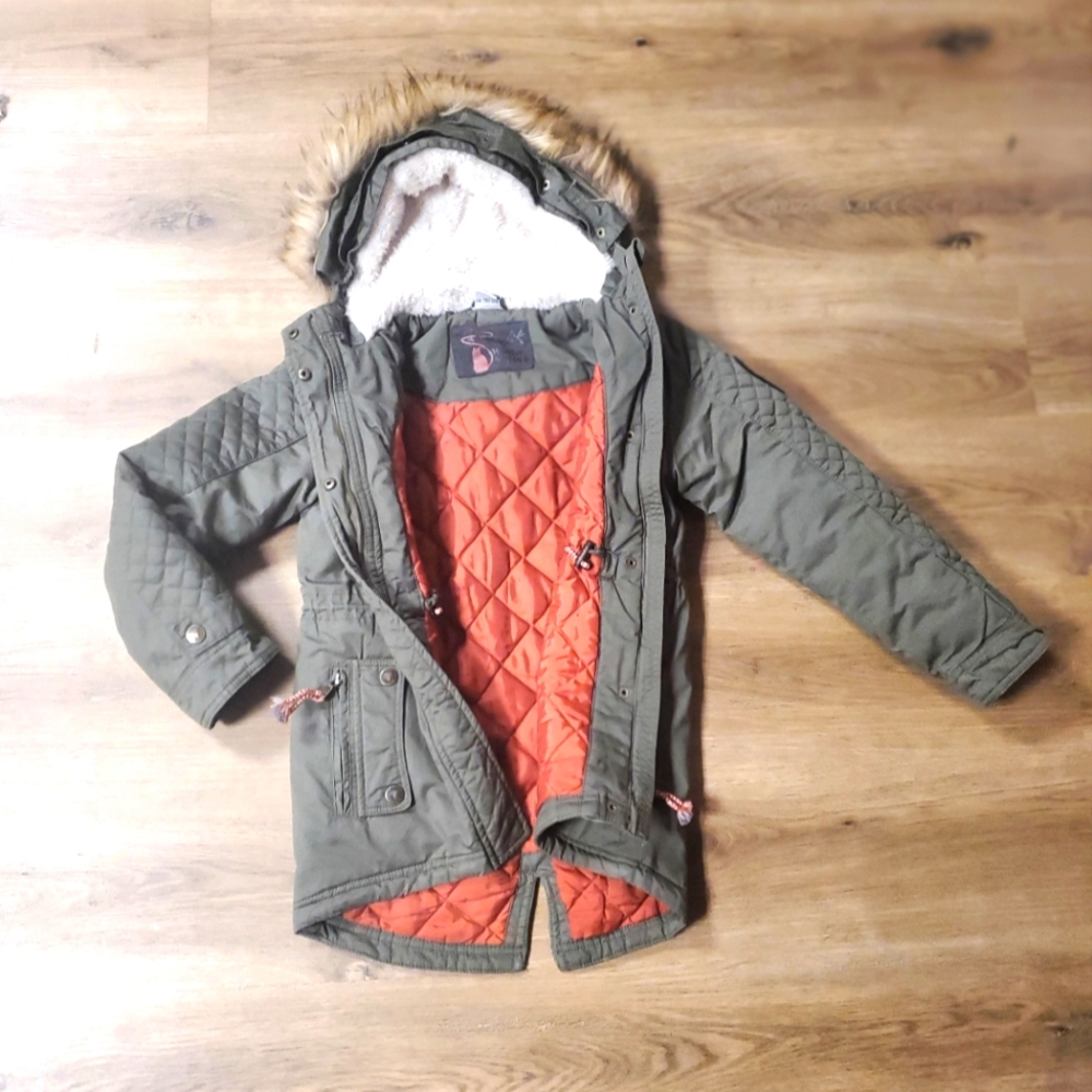 Girls winter parka jacket size 9/10